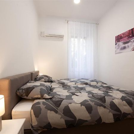 Apartman Cezar Appartamento Fiume Esterno foto