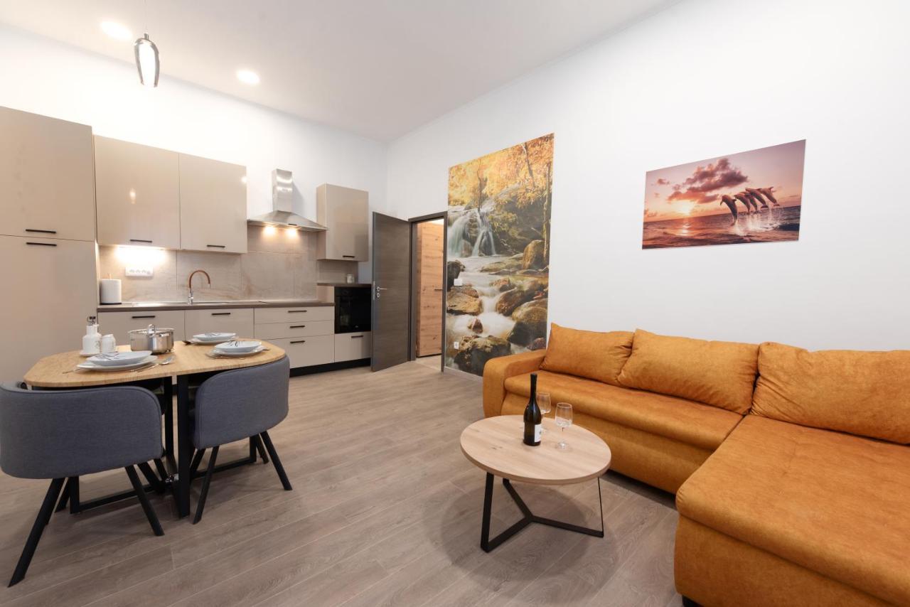 Apartman Cezar Appartamento Fiume Esterno foto