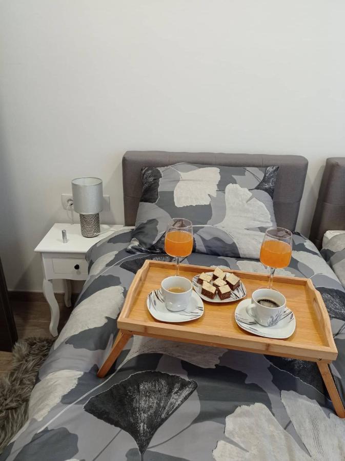 Apartman Cezar Appartamento Fiume Esterno foto