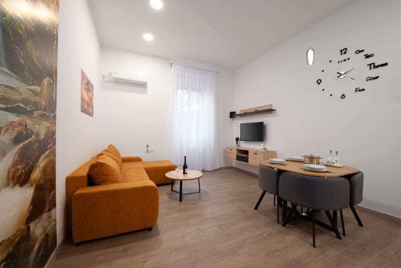 Apartman Cezar Appartamento Fiume Esterno foto